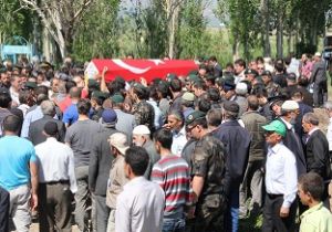 Bayram son yolculuğuna uğurlandı